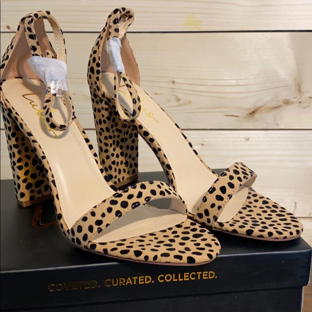 Lulus baby cheetah Taylor style heels NWT